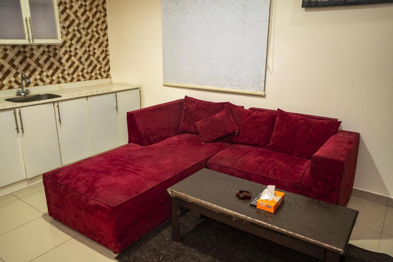 Quiet Rooms 1