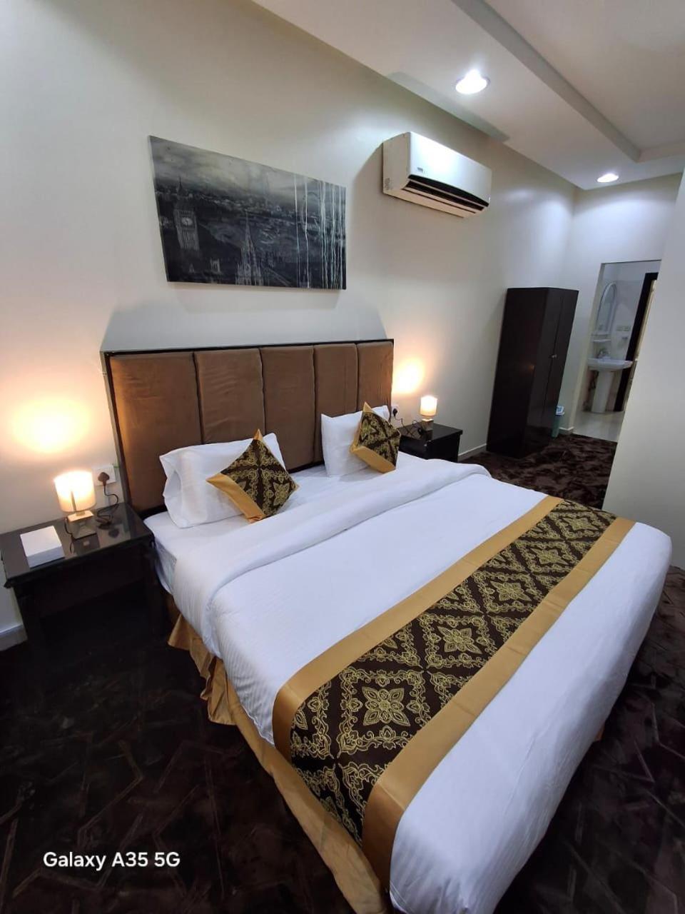 Quiet Rooms 1